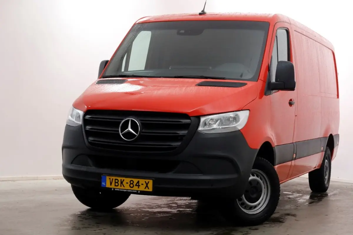 314 CDI 143pk E6 RWD L2H1 Navi/Camera/Trekhaak 3500kg 08-2019