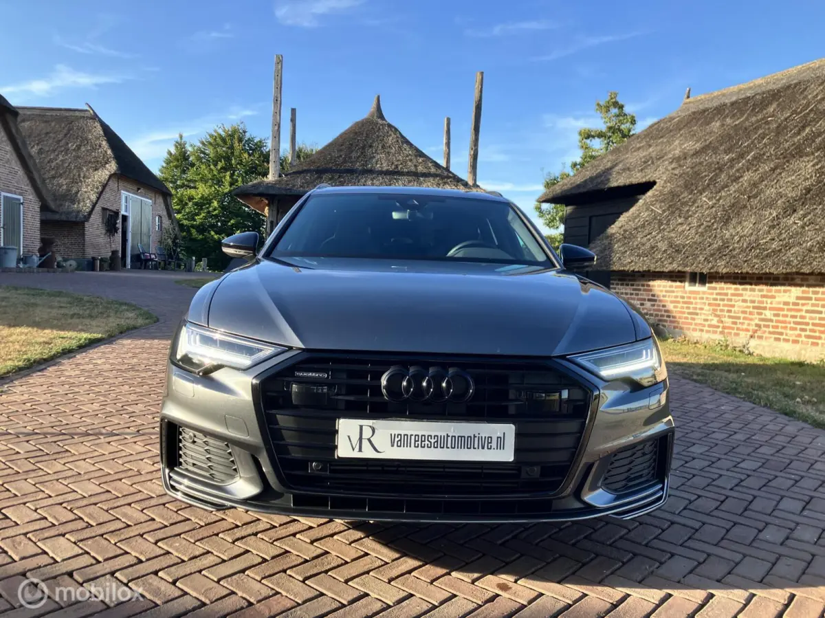 55 TFSI-e Competition Quattro RS Interieur B&O
