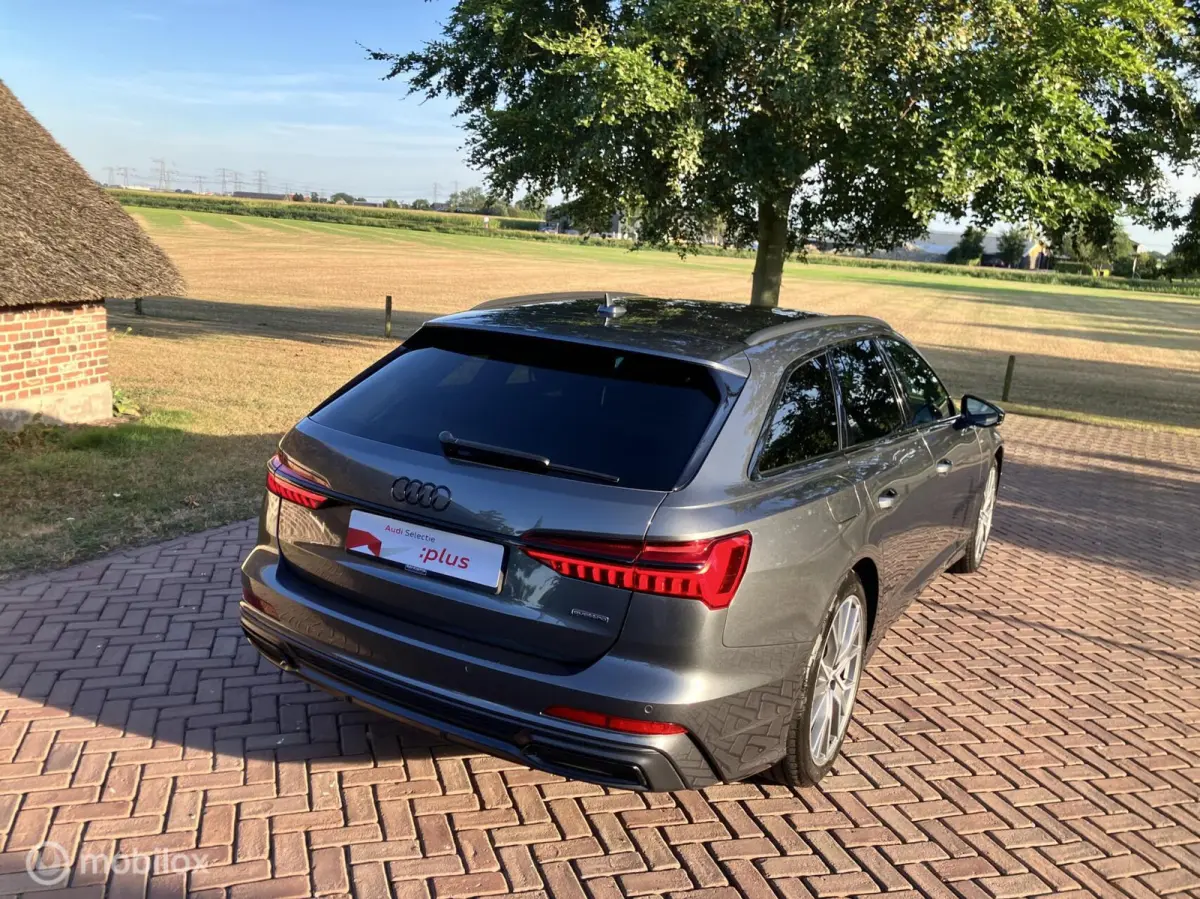 55 TFSI-e Competition Quattro RS Interieur B&O