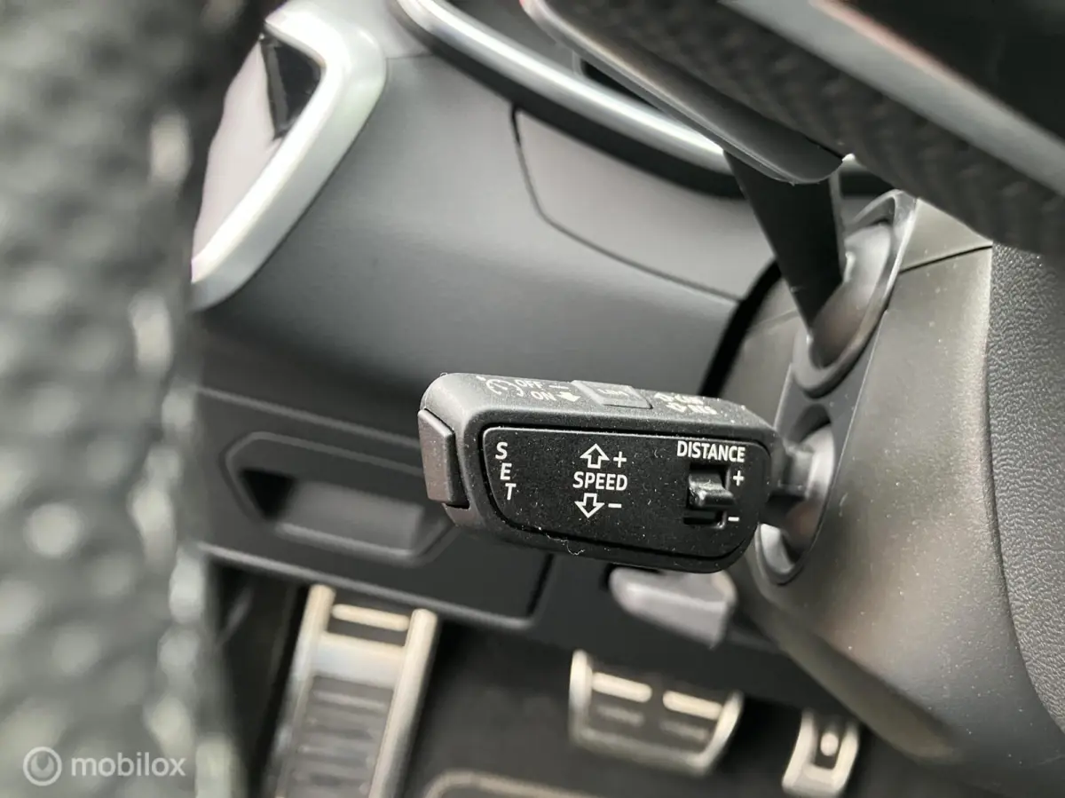 55 TFSI-e Competition Quattro RS Interieur B&O