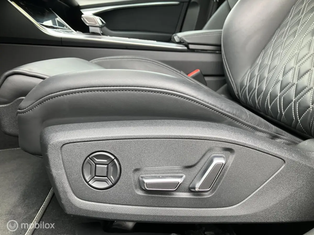 55 TFSI-e Competition Quattro RS Interieur B&O