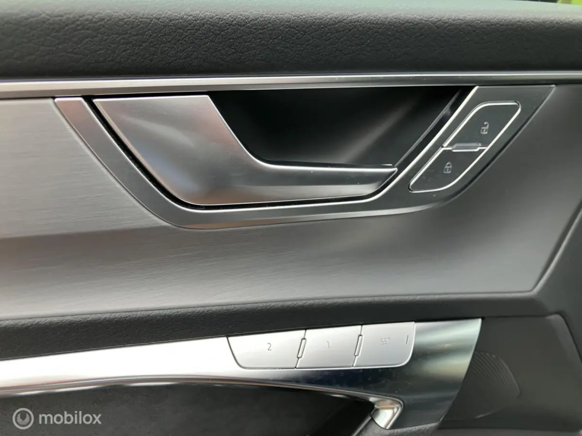 55 TFSI-e Competition Quattro RS Interieur B&O