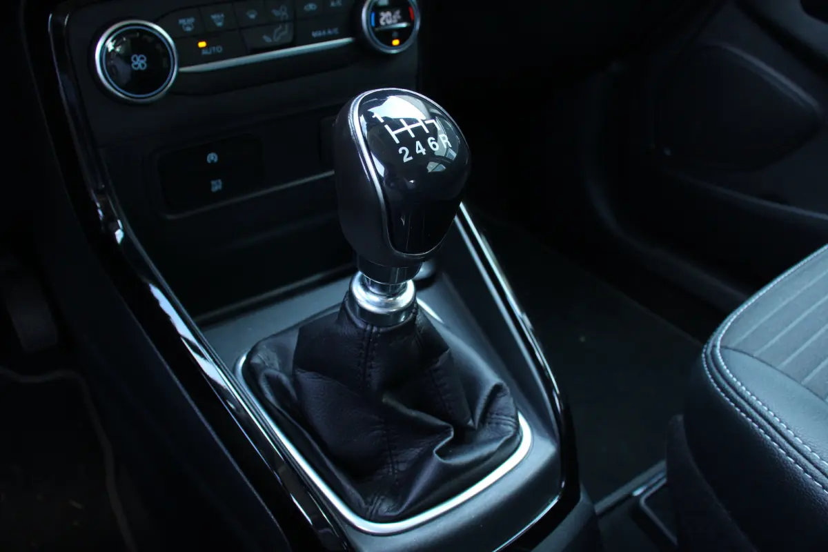 1.0 EcoBoost Titanium | 1E EIGENAAR | ORIGINEEL NL |  CAPLAY | PARK SENS V+A | DEALER OH! | CLIMATE CTRL | CRUISE