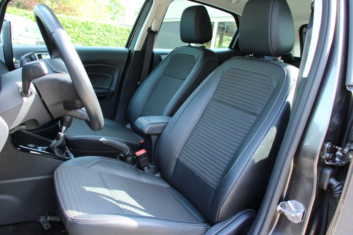 1.0 EcoBoost Titanium | 1E EIGENAAR | ORIGINEEL NL |  CAPLAY | PARK SENS V+A | DEALER OH! | CLIMATE CTRL | CRUISE