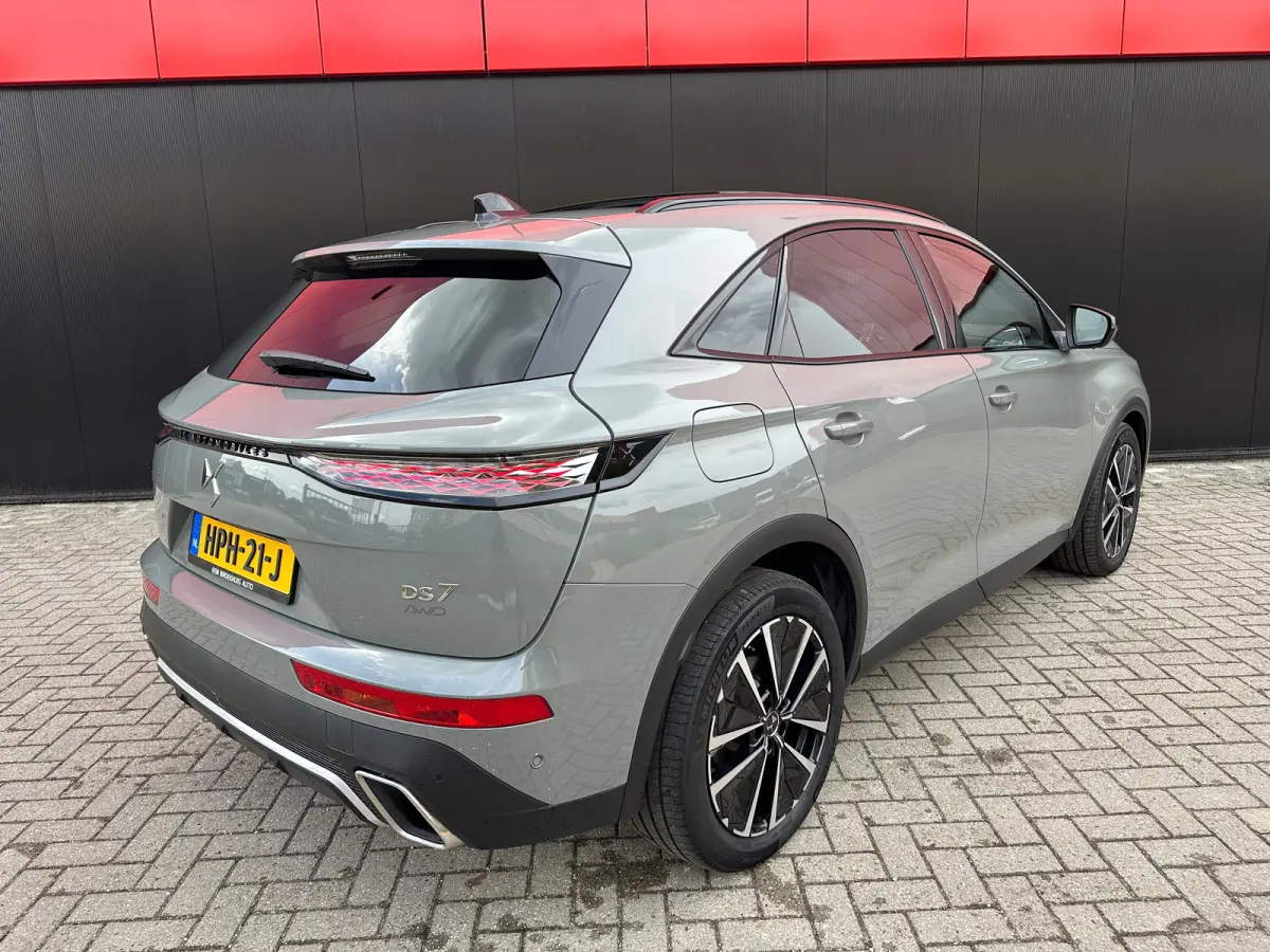 1.6 PHEV 300 4x4 Etoile| Panoramadak | Leder | Camera | Adapt. Cruise | Stoelmassage | Achterbank in delen neerklapbaar | Achteruitrijcamera | Airco (automatisch)