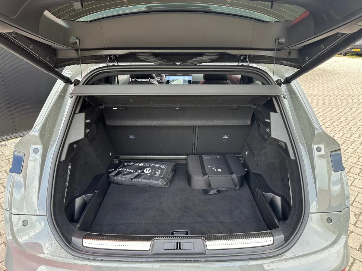 1.6 PHEV 300 4x4 Etoile| Panoramadak | Leder | 360° Camera | Adapt. Cruise | Stoelmassage | Elektrische Achterklep | Achterbank in delen neerklapbaar | Achteruitrijcamera | Airco (automatis
