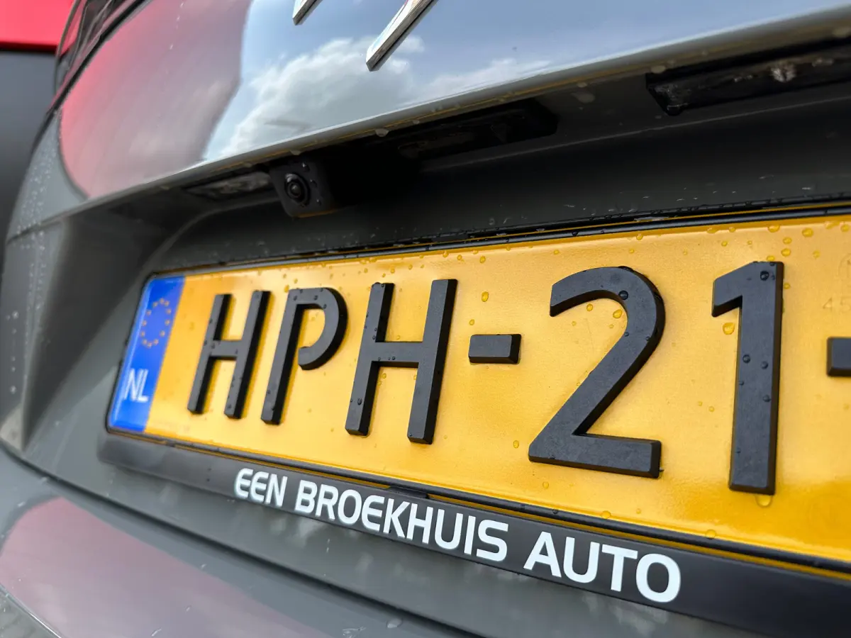 1.6 PHEV 300 4x4 Etoile| Panoramadak | Leder | 360° Camera | Adapt. Cruise | Stoelmassage | Elektrische Achterklep | Achterbank in delen neerklapbaar | Achteruitrijcamera | Airco (automatis