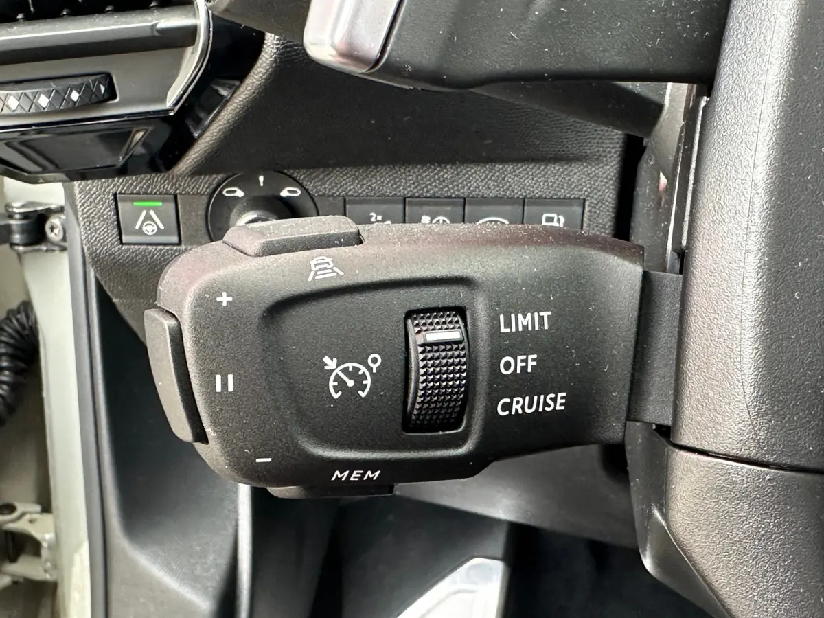1.6 PHEV 300 4x4 Etoile| Panoramadak | Leder | 360° Camera | Adapt. Cruise | Stoelmassage | Elektrische Achterklep | Achterbank in delen neerklapbaar | Achteruitrijcamera | Airco (automatis