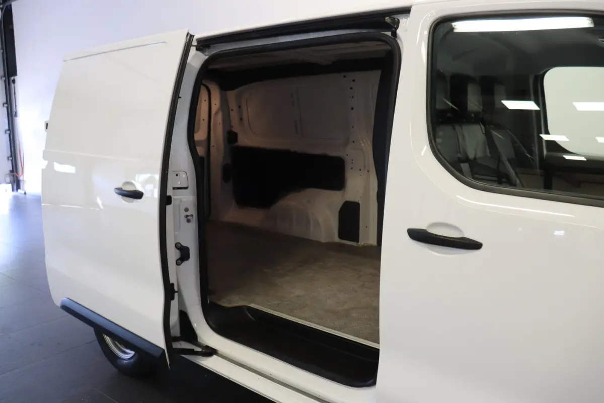 2.0 CDTI 145PK L3 Automaat EURO 6 - Airco - Cruise - Camera - € 17.950,- Excl.