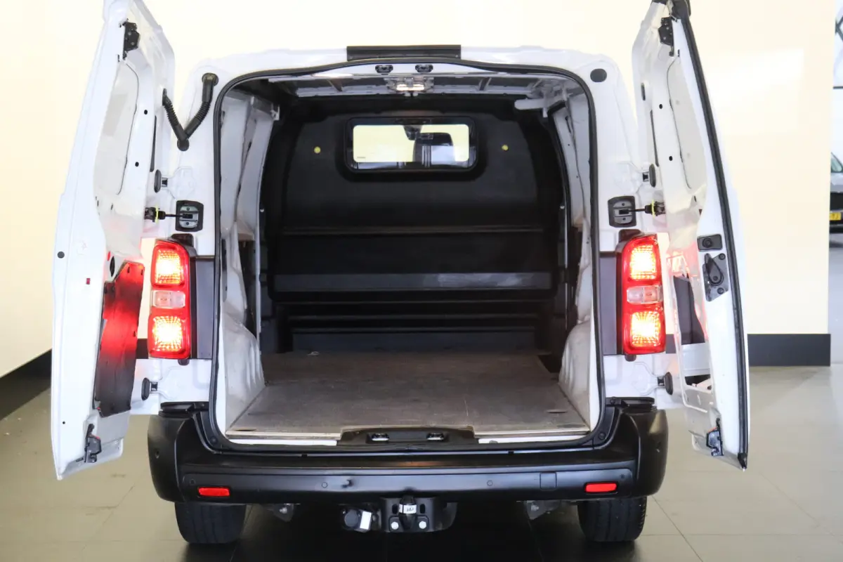 2.0 CDTI 145PK L3 Automaat EURO 6 - Airco - Cruise - Camera - € 17.950,- Excl.