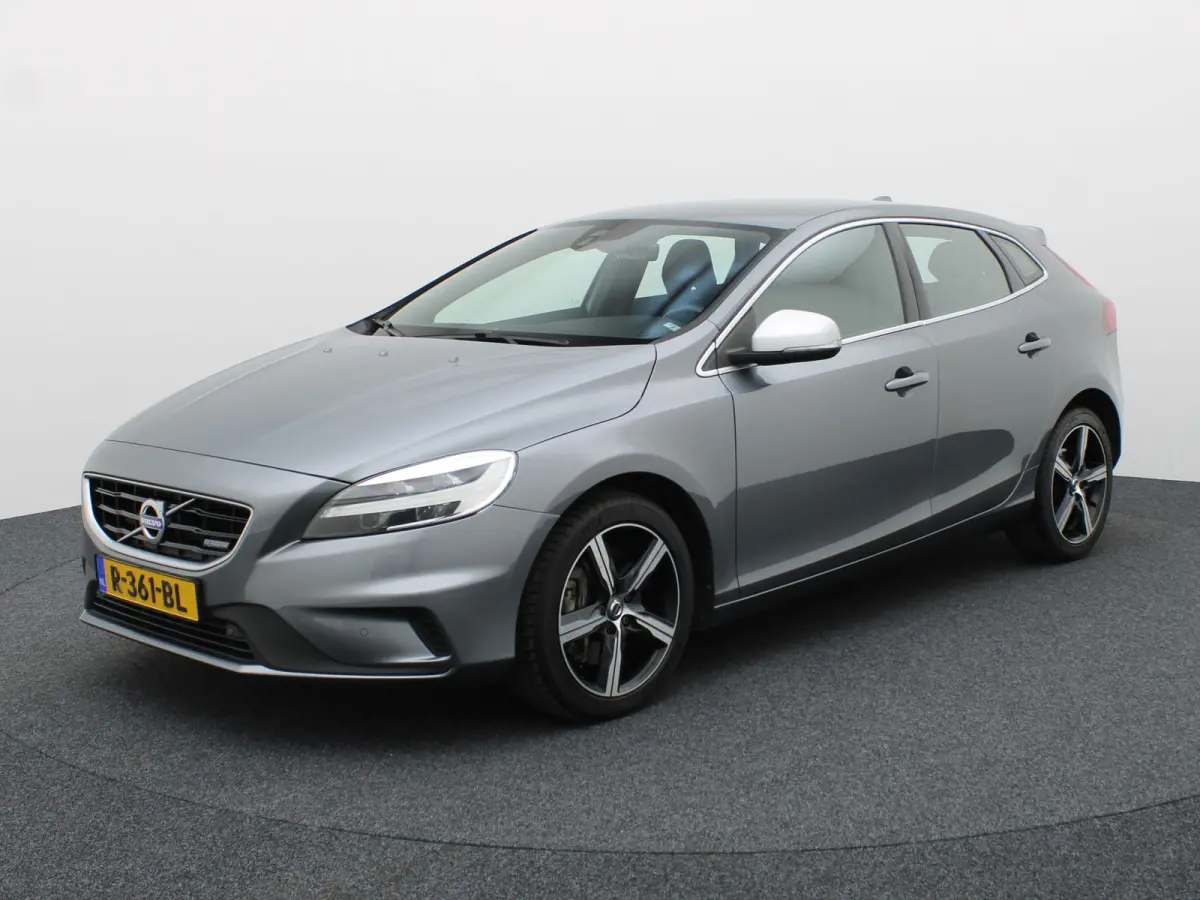 1.5 T3 R-Design | Stoelverwarming | Navi | Prijs Rijklaar!!