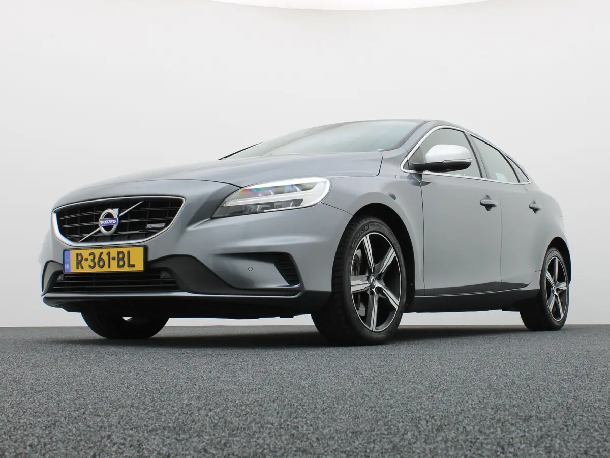 1.5 T3 R-Design | Stoelverwarming | Navi | Prijs Rijklaar!!