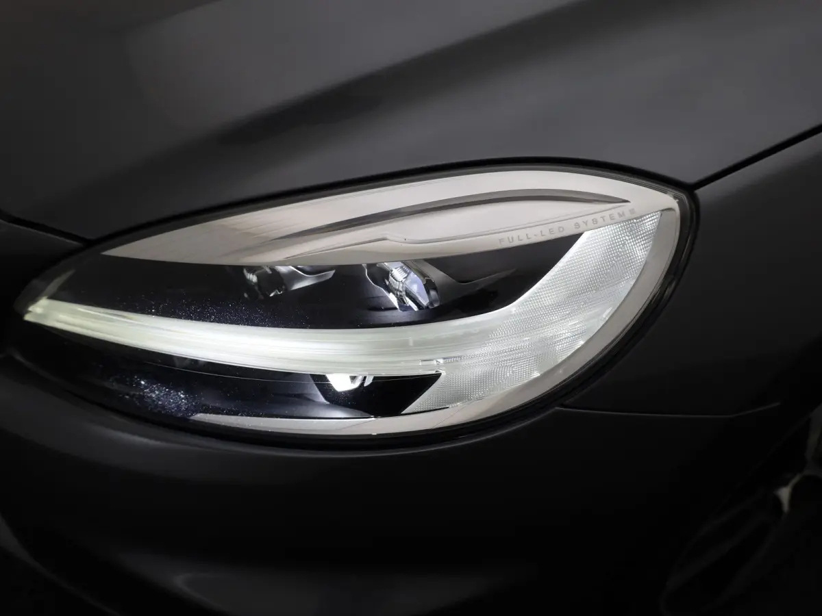 1.5 T3 R-Design | Stoelverwarming | Navi | Prijs Rijklaar!!
