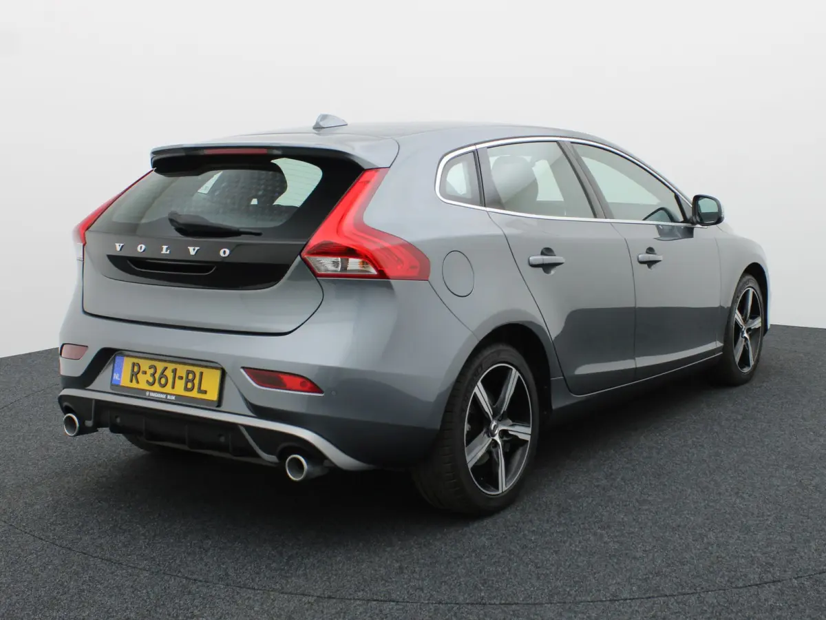 1.5 T3 R-Design | Stoelverwarming | Navi | Prijs Rijklaar!!