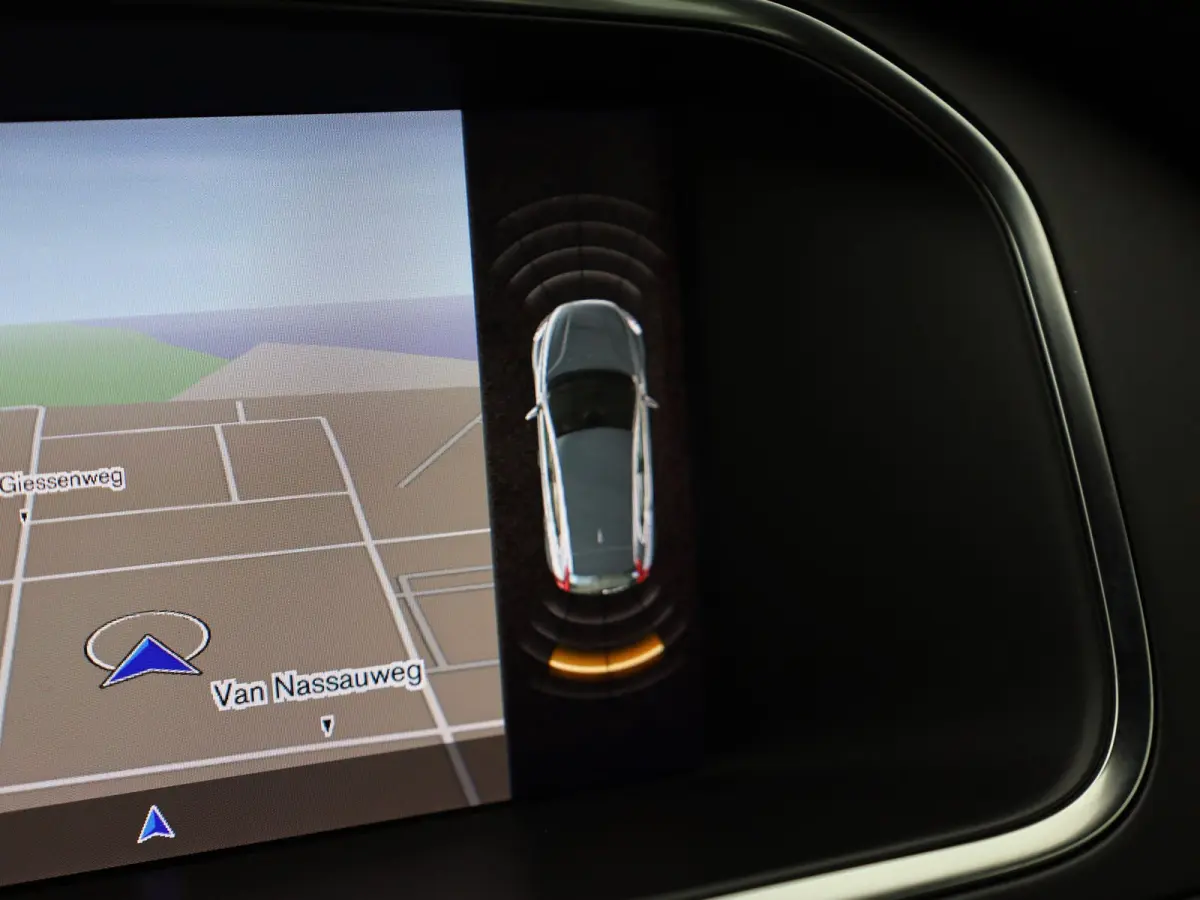 1.5 T3 R-Design | Stoelverwarming | Navi | Prijs Rijklaar!!