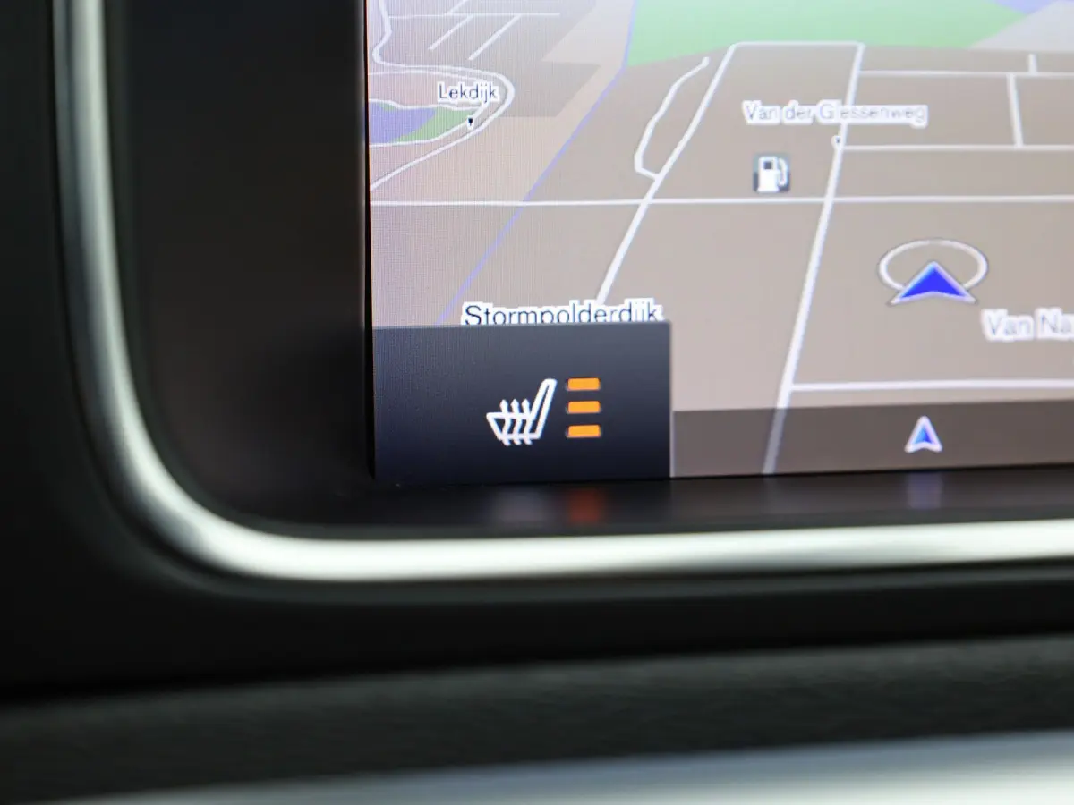 1.5 T3 R-Design | Stoelverwarming | Navi | Prijs Rijklaar!!