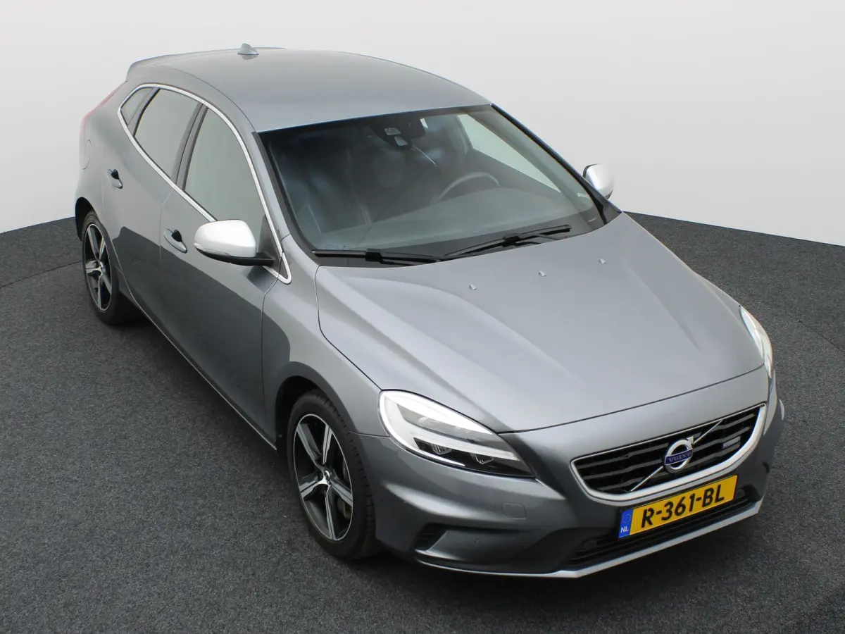 1.5 T3 R-Design | Stoelverwarming | Navi | Prijs Rijklaar!!