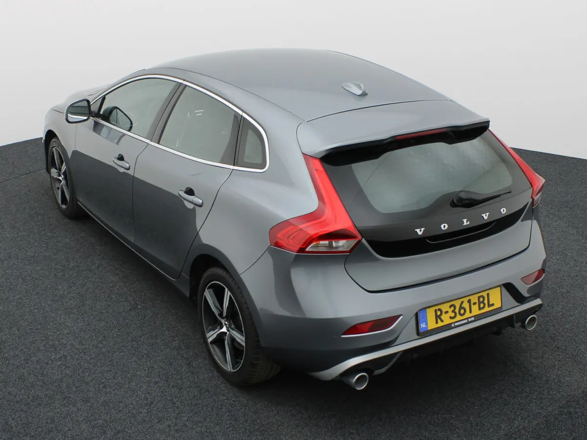 1.5 T3 R-Design | Stoelverwarming | Navi | Prijs Rijklaar!!