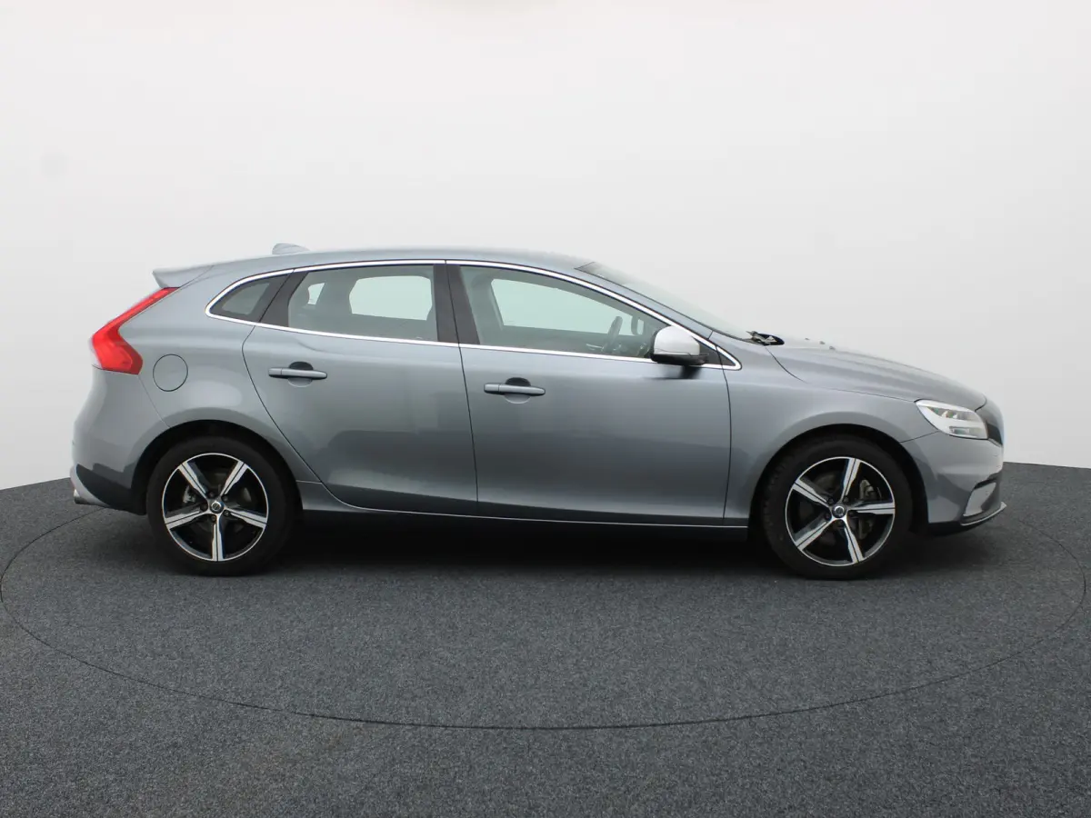 1.5 T3 R-Design | Stoelverwarming | Navi | Prijs Rijklaar!!