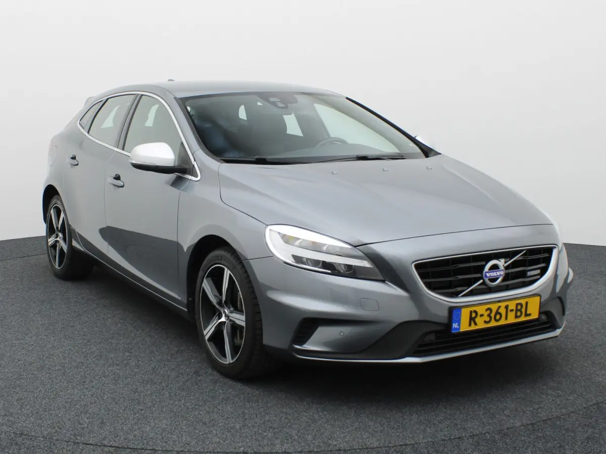 1.5 T3 R-Design | Stoelverwarming | Navi | Prijs Rijklaar!!