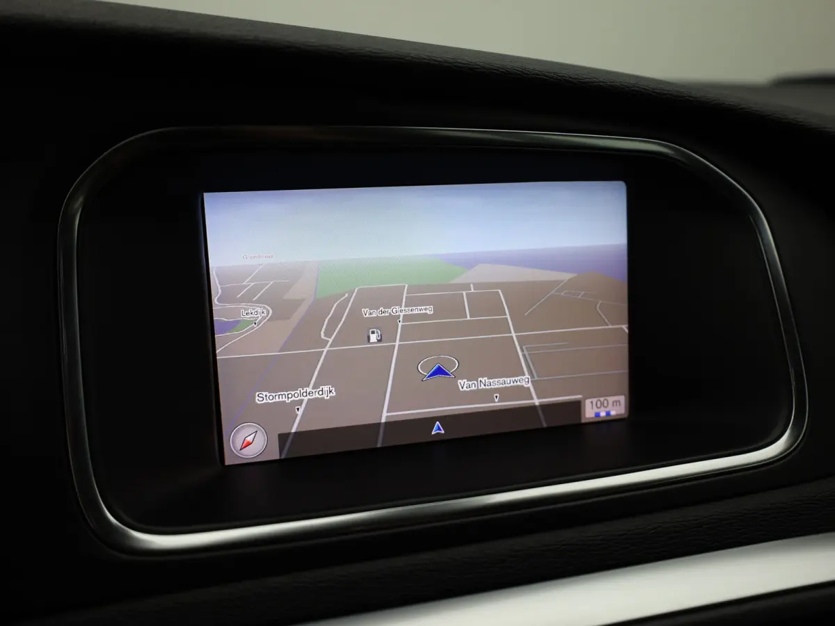 1.5 T3 R-Design | Stoelverwarming | Navi | Prijs Rijklaar!!