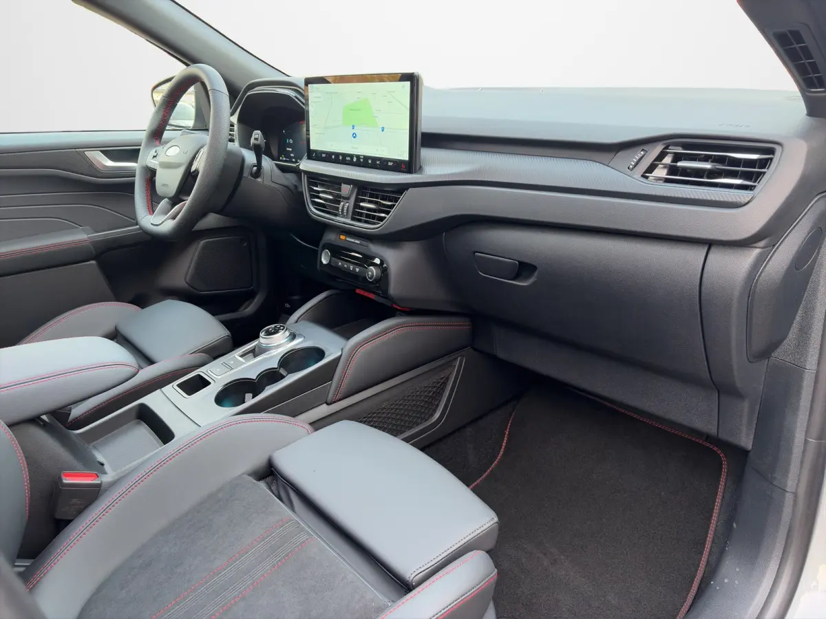 Plug-In Hybrid ST-Line X 243pk | Incl. 8 Jaar/160.000km Garantie | Black-, Winter Pack | Pano | Elek. Trekhaak | Matrix LED |