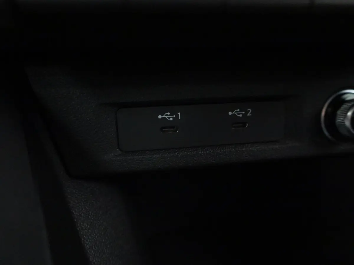 25 TFSI Pro Line | Virtual Cockpit | Apple Carplay / Android Auto | Cruise Control | Airco | Bluetooth | Lane Assist | Botswaarschuwing | Elektrische Ramen | Lichtmetalen Velgen |