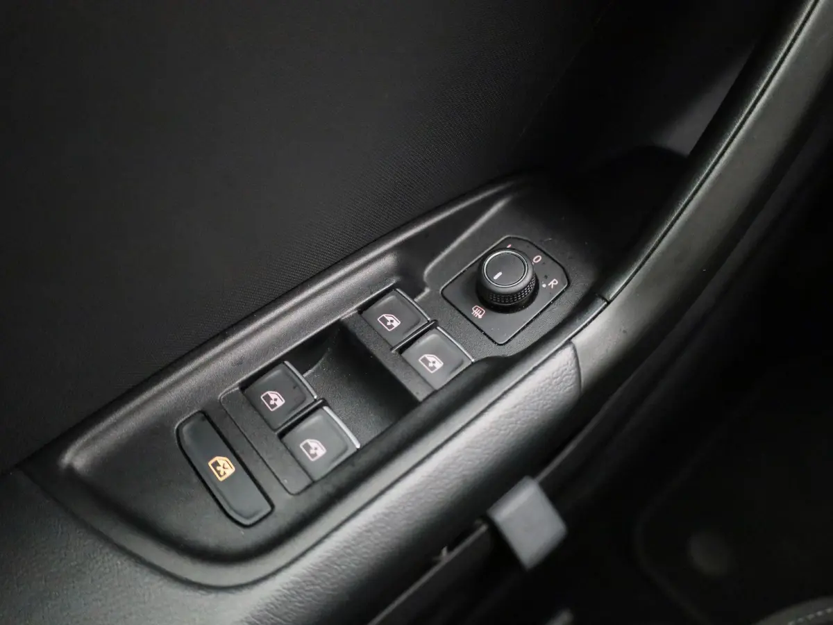 25 TFSI Pro Line | Virtual Cockpit | Apple Carplay / Android Auto | Cruise Control | Airco | Bluetooth | Lane Assist | Botswaarschuwing | Elektrische Ramen | Lichtmetalen Velgen |