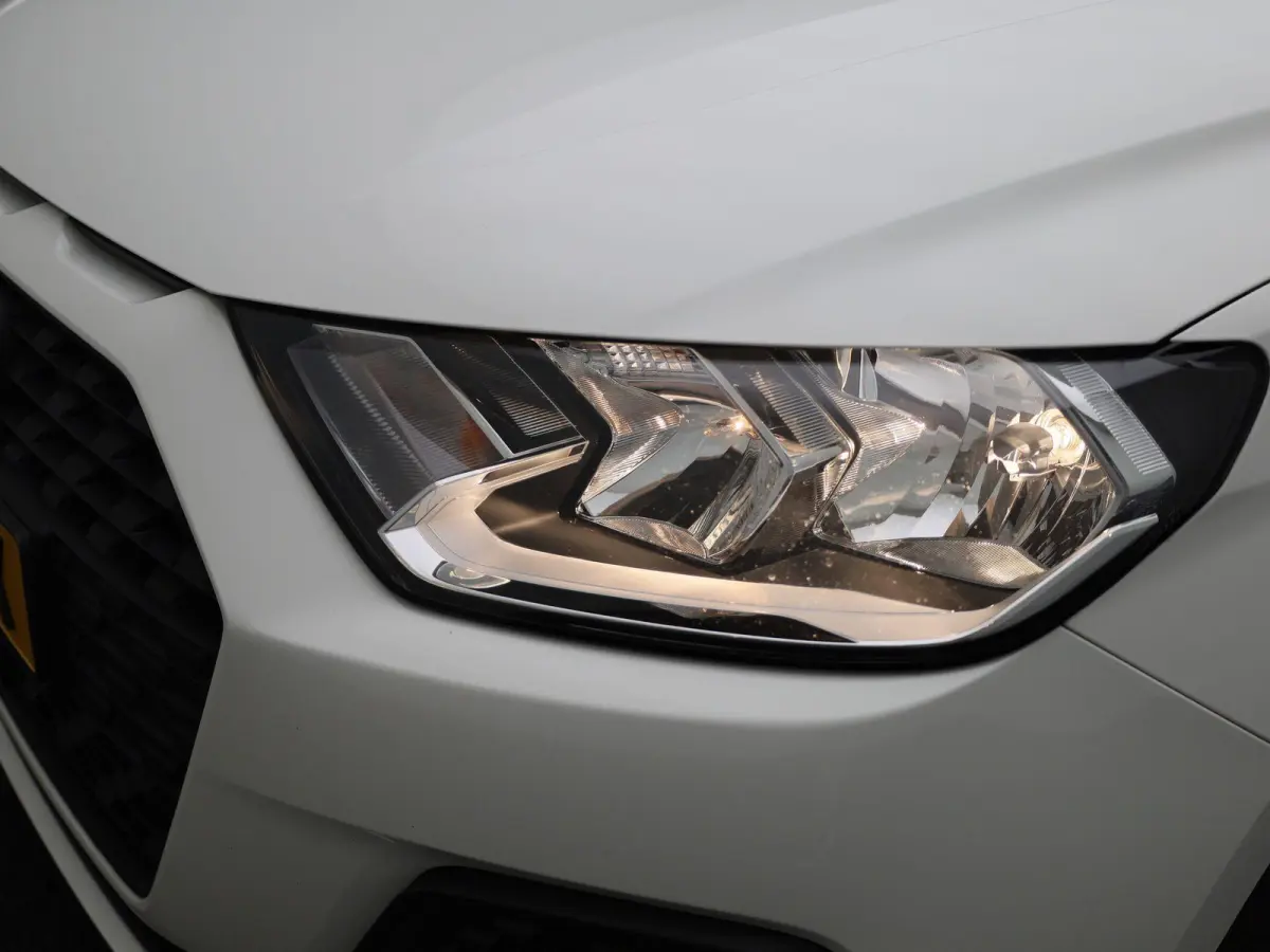25 TFSI Pro Line | Virtual Cockpit | Apple Carplay / Android Auto | Cruise Control | Airco | Bluetooth | Lane Assist | Botswaarschuwing | Elektrische Ramen | Lichtmetalen Velgen |