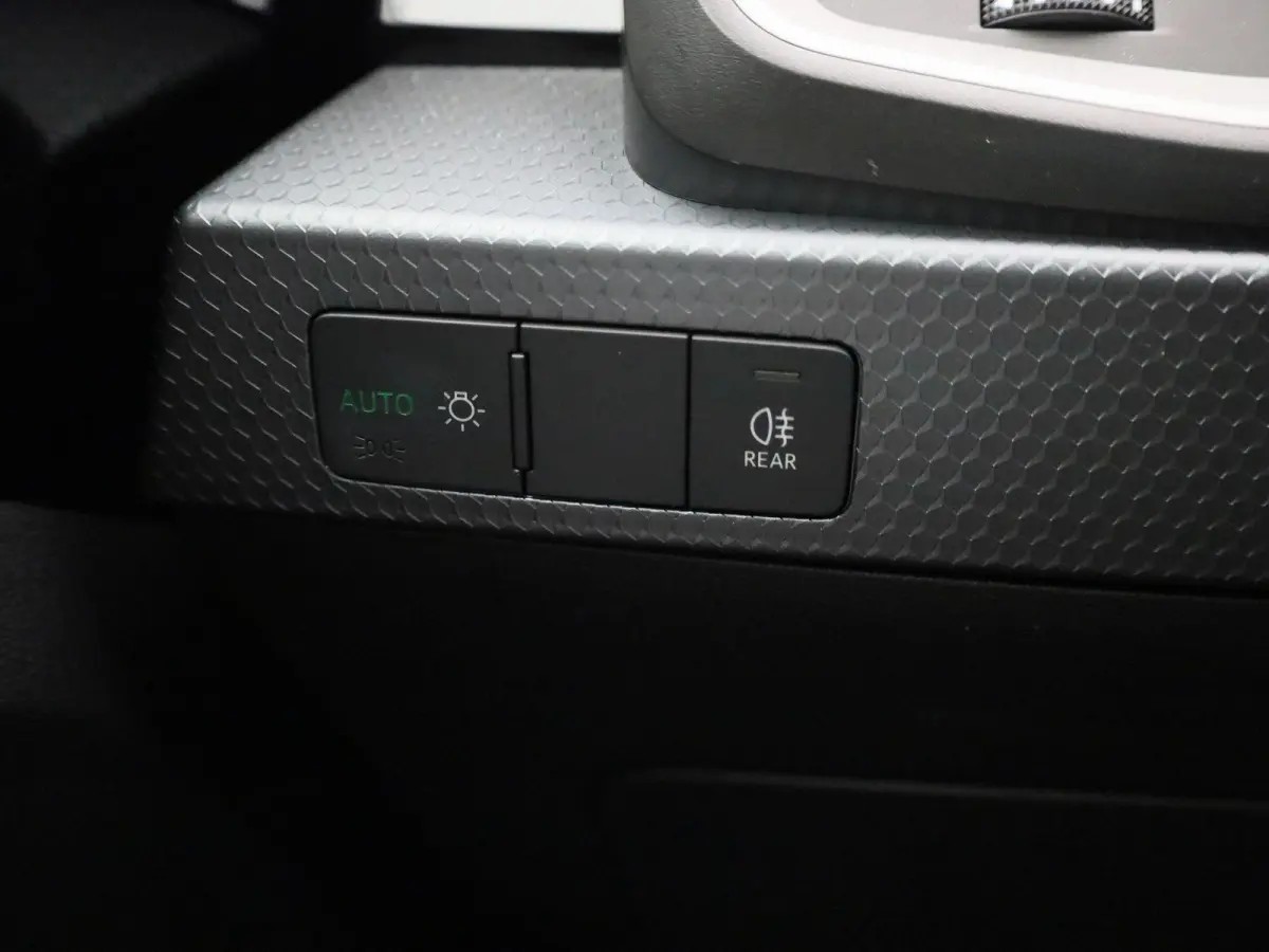 25 TFSI Pro Line | Virtual Cockpit | Apple Carplay / Android Auto | Cruise Control | Airco | Bluetooth | Lane Assist | Botswaarschuwing | Elektrische Ramen | Lichtmetalen Velgen |