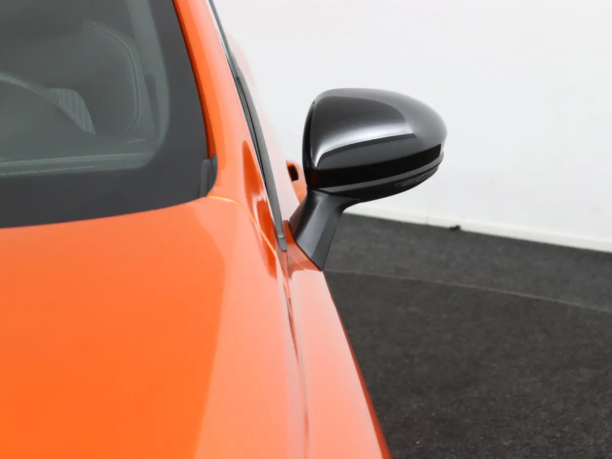 techno full hybrid E-Tech 145 | Groot Navi | Parkeercamera | Stoel- & Stuurverw. |