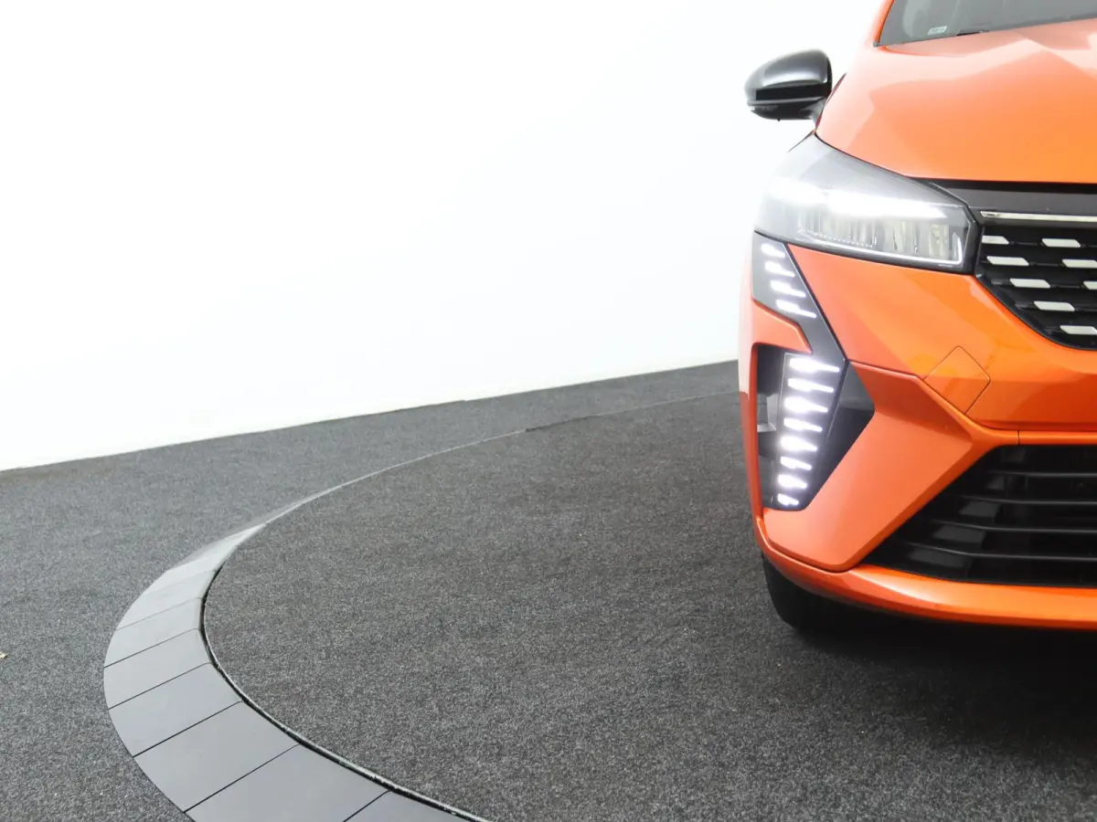 techno full hybrid E-Tech 145 | Groot Navi | Parkeercamera | Stoel- & Stuurverw. |
