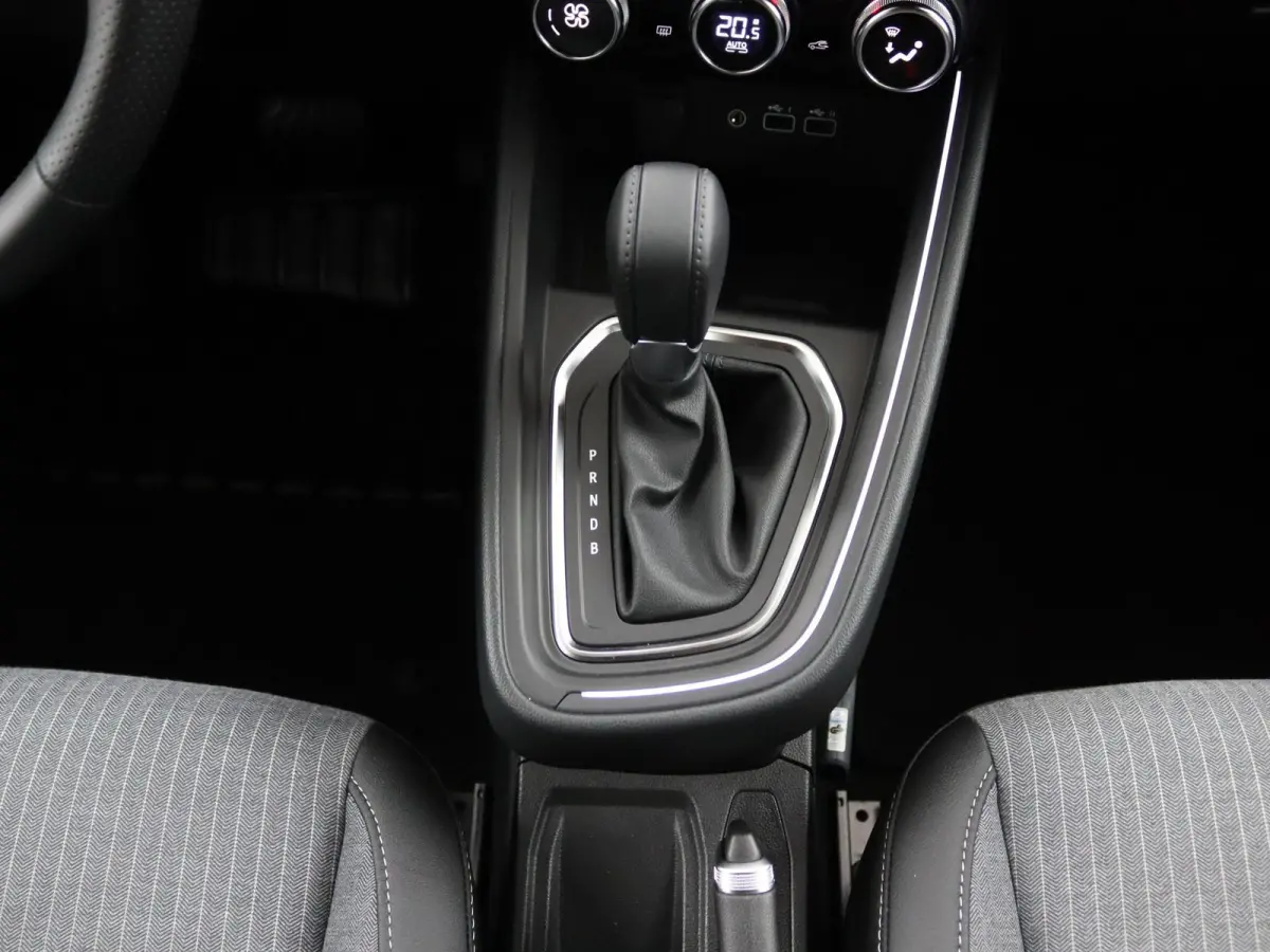 techno full hybrid E-Tech 145 | Groot Navi | Parkeercamera | Stoel- & Stuurverw. |