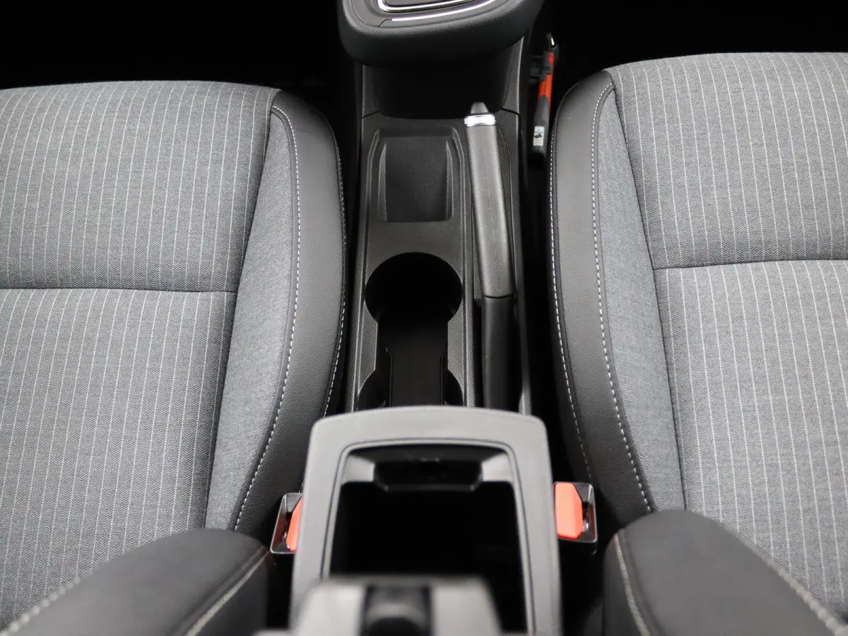 techno full hybrid E-Tech 145 | Groot Navi | Parkeercamera | Stoel- & Stuurverw. |
