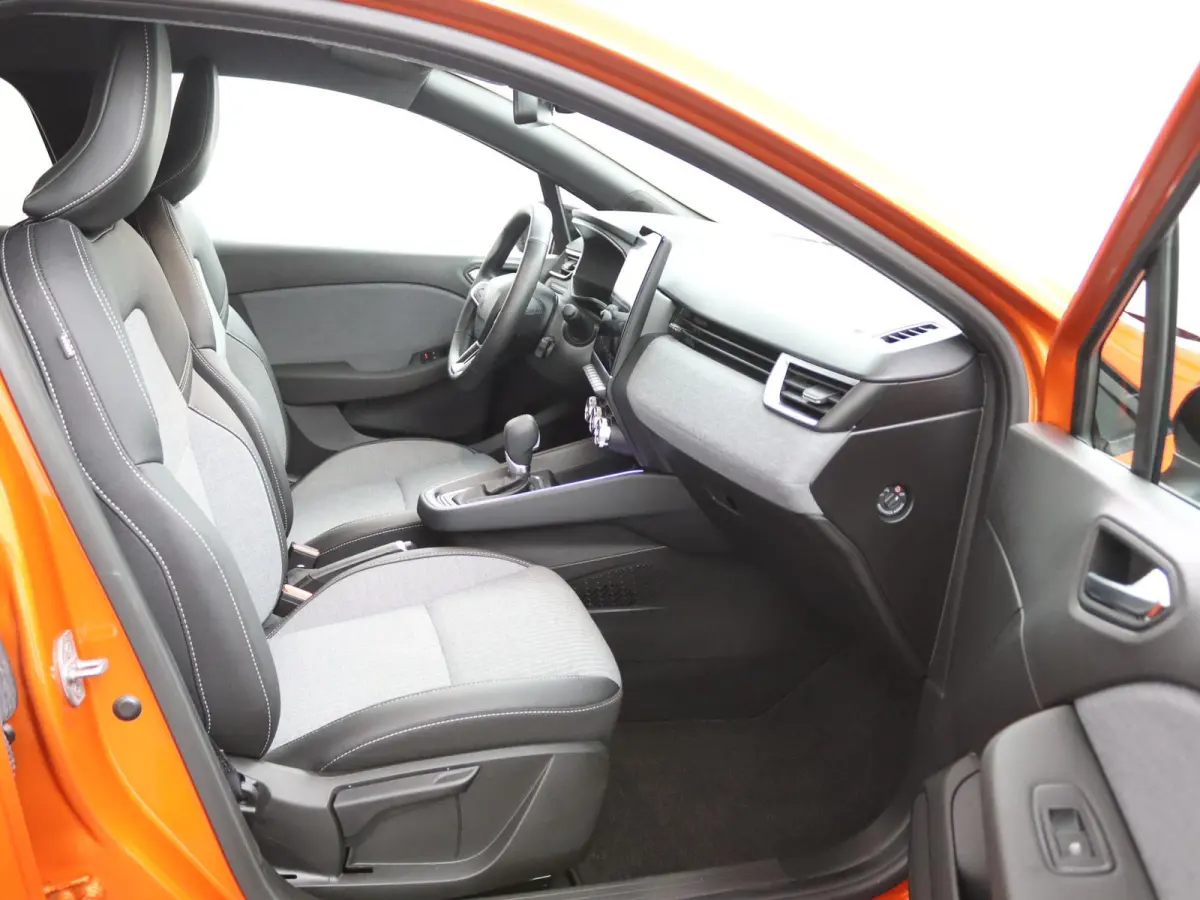 techno full hybrid E-Tech 145 | Groot Navi | Parkeercamera | Stoel- & Stuurverw. |