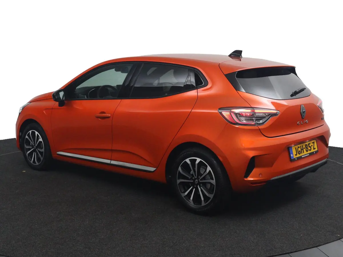 techno full hybrid E-Tech 145 | Groot Navi | Parkeercamera | Stoel- & Stuurverw. |