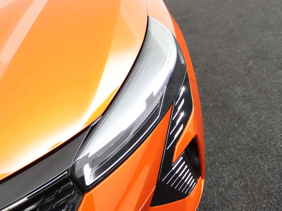 techno full hybrid E-Tech 145 | Groot Navi | Parkeercamera | Stoel- & Stuurverw. |