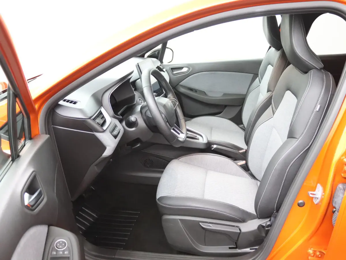 techno full hybrid E-Tech 145 | Groot Navi | Parkeercamera | Stoel- & Stuurverw. |
