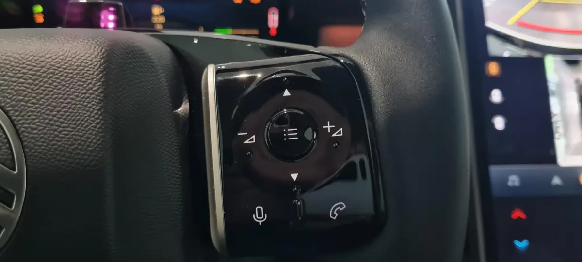 1.2 Hybrid Max Hoge instap | Automaat | Climate Control | Elek. Verstelbare Bestuurderstoel + Massage | Voorstoelen Verwarmd / Gekoeld | Stuurwiel Verwarmd | Apple Carplay / Android Auto