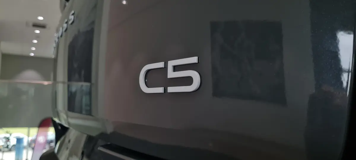 1.2 Hybrid Max Hoge instap | Automaat | Climate Control | Elek. Verstelbare Bestuurderstoel + Massage | Voorstoelen Verwarmd / Gekoeld | Stuurwiel Verwarmd | Apple Carplay / Android Auto