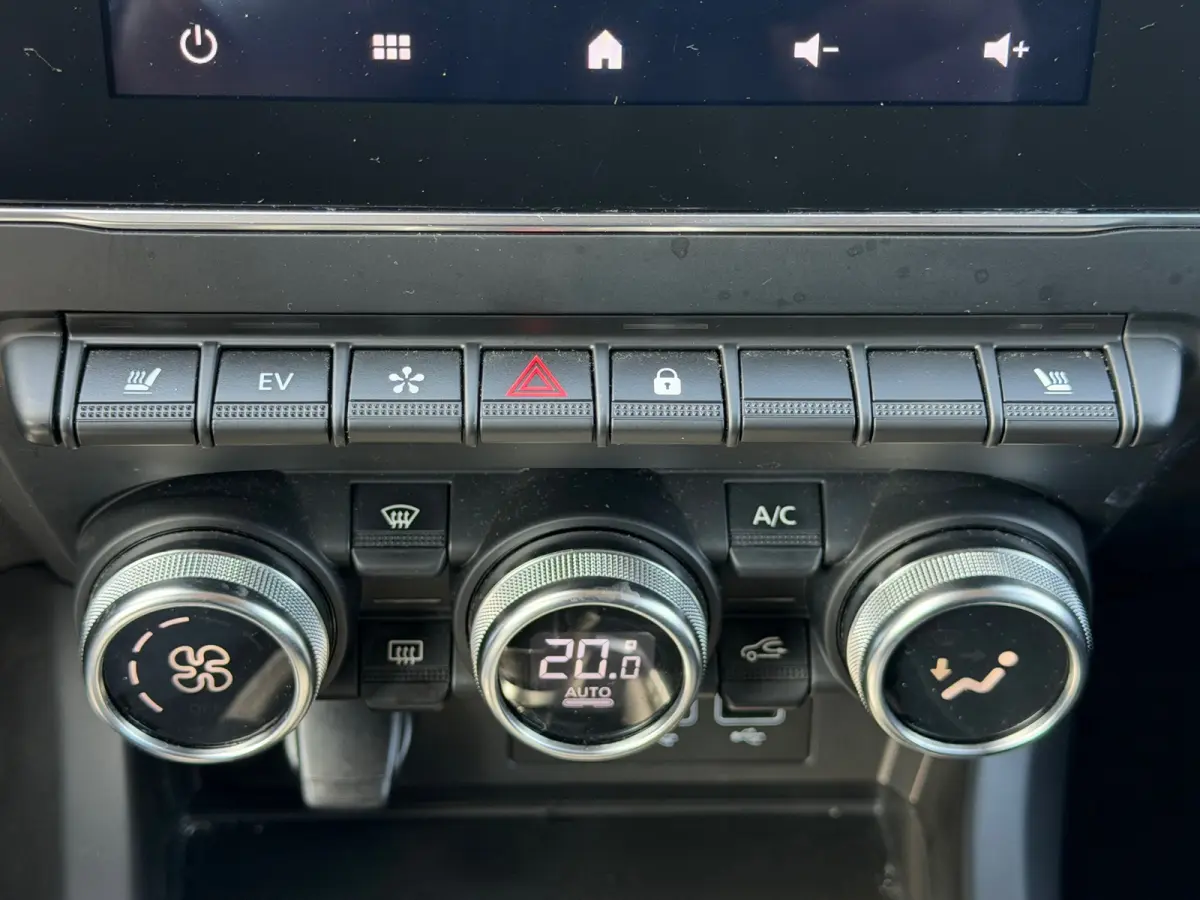 1.6 E-Tech Hybrid 145 Intens Camera, Navi 1E EIGENAAR