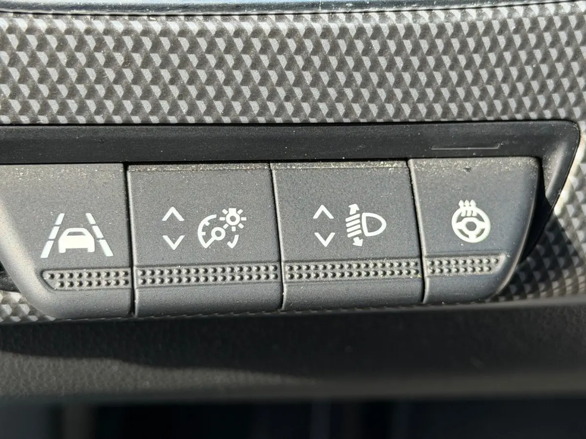 1.6 E-Tech Hybrid 145 Intens Camera, Navi 1E EIGENAAR