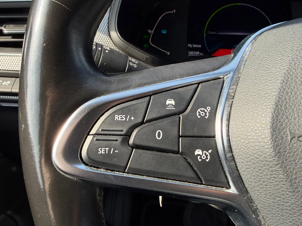 1.6 E-Tech Hybrid 145 Intens Camera, Navi 1E EIGENAAR