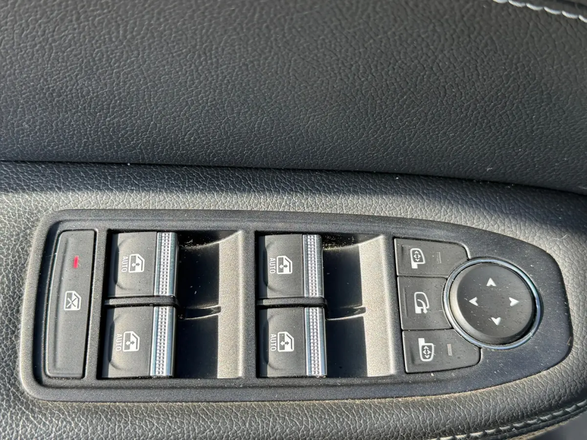 1.6 E-Tech Hybrid 145 Intens Camera, Navi 1E EIGENAAR