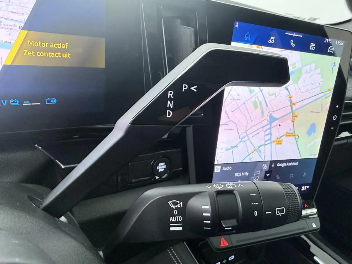 techno full hybrid E-Tech 200 | Panoramadak | Stoel-, Stuur- & Voorruitverw. |