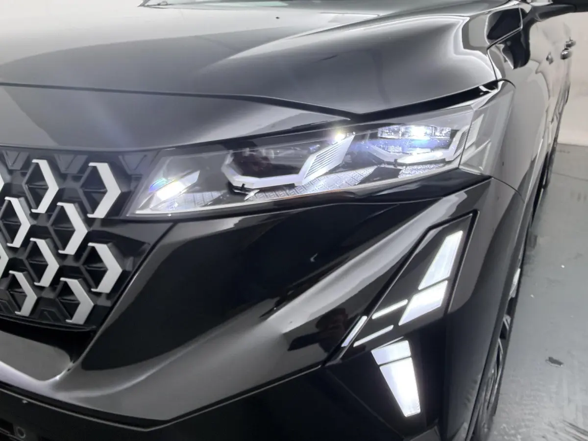 techno full hybrid E-Tech 200 | Panoramadak | Stoel-, Stuur- & Voorruitverw. |