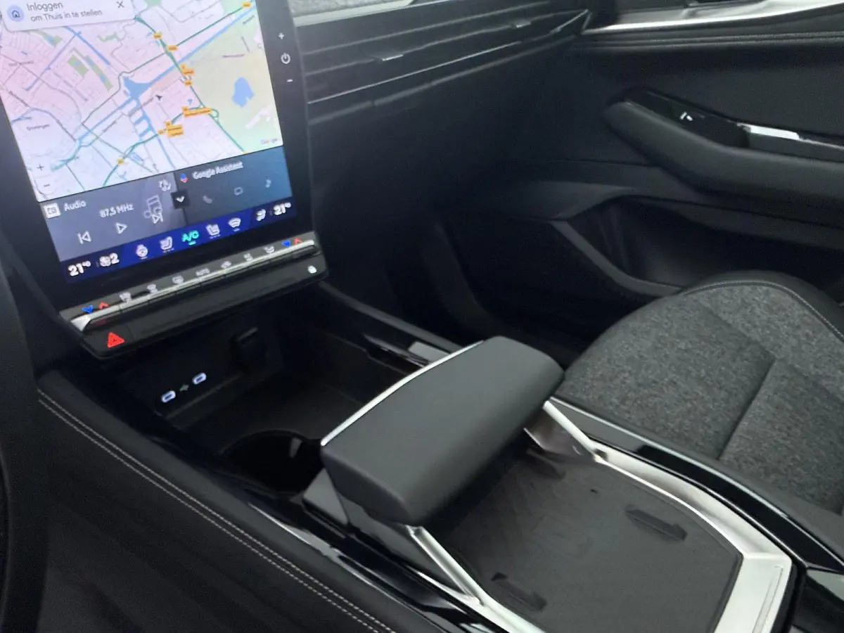 techno full hybrid E-Tech 200 | Panoramadak | Stoel-, Stuur- & Voorruitverw. |