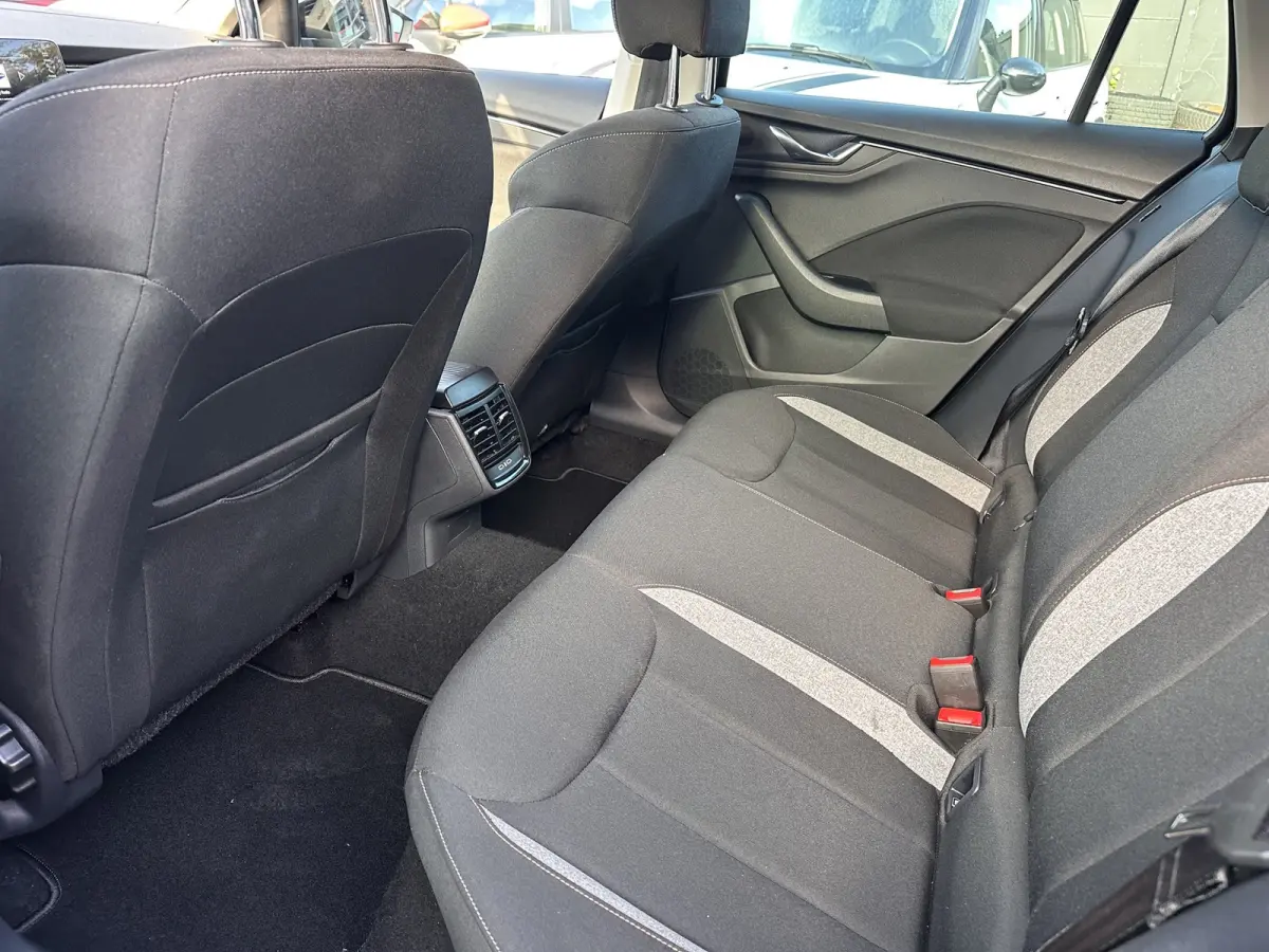 Skoda Kamiq 1.0 TSI 116pk DSG Automaat | 2025 | Virtual Cockpit | BTW