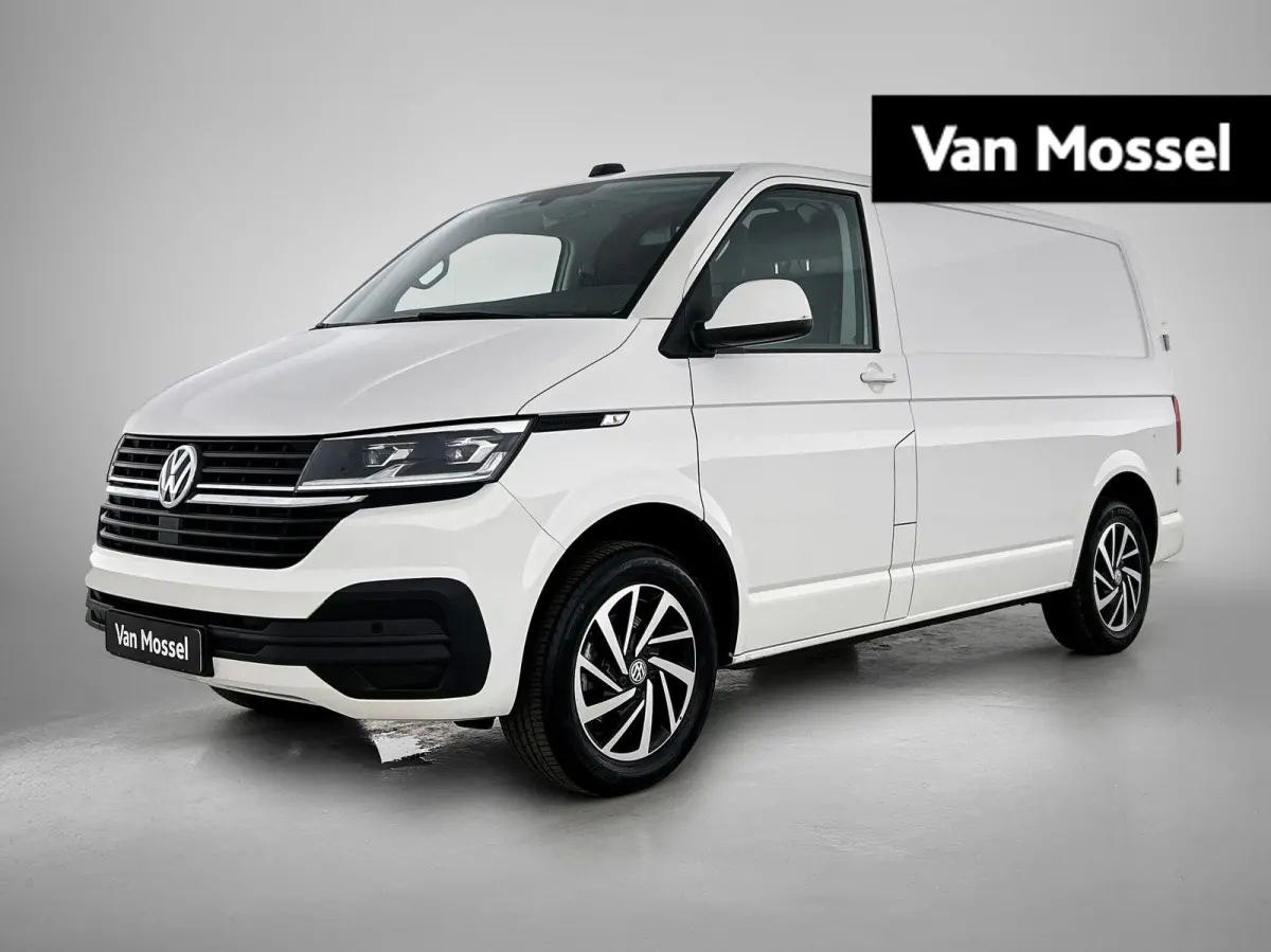 2.0 TDI L1H1 150 PK Automaat | Radio | Camera | Bijrijdersbank | Navigatie | Adaptive cruise control | Parkeerhulp vóór en achter | Digital cockpit | App-connect |