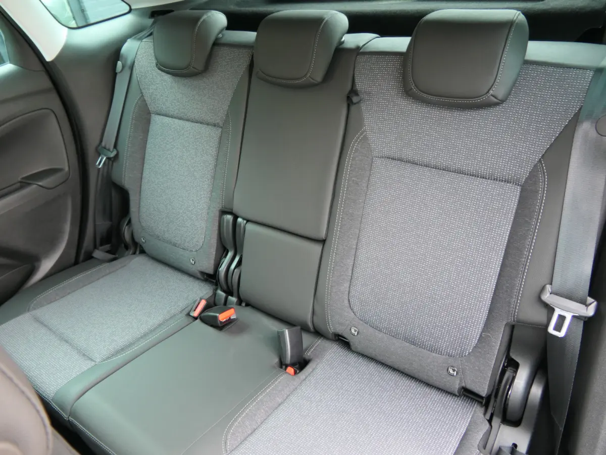 1.2 Turbo Elegance | Automaat | Bluetooth | LMV 16''